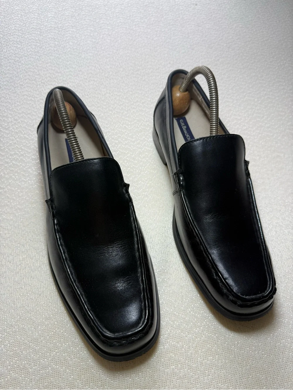 Bass Weejuns Venetian Loafer Classic Black Leather Slip-On